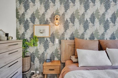 Photo of property in 14a Clawton Street, Westown, New Plymouth, 4310