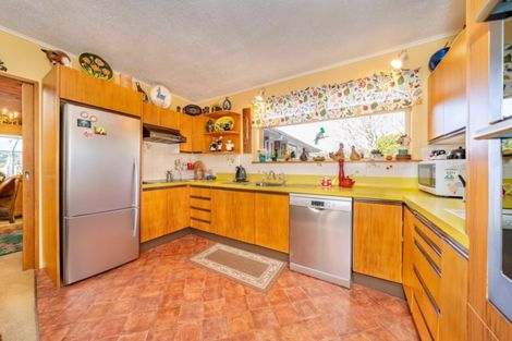 Photo of property in 10 Avro Road, Blue Mountains, Upper Hutt, 5371