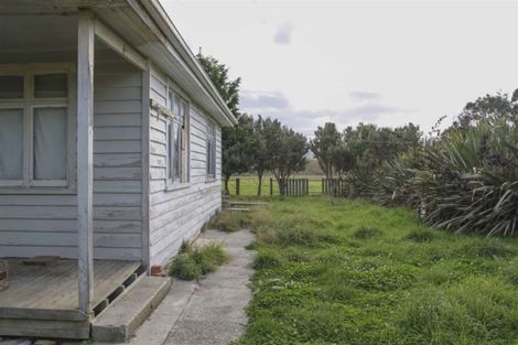 Photo of property in 17 Settlement Road, Papatotara, Tuatapere, 9691