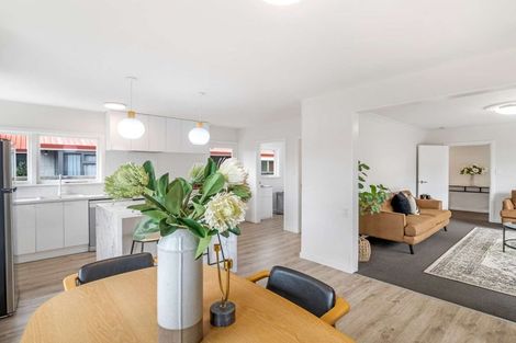 Photo of property in 94 Avondale Road, Avondale, Christchurch, 8061