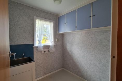 Photo of property in 82 Fraser Crescent, Elderslea, Upper Hutt, 5018