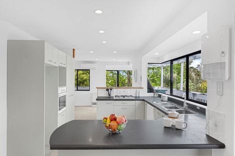 Photo of property in 18 Lanham Lane, Massey, Auckland, 0614