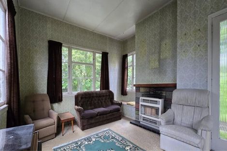 Photo of property in 29 Kahikatea Street, Inglewood, 4330