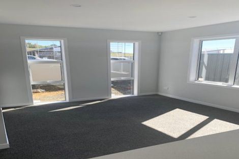 Photo of property in 35 Karearea Avenue, Kenepuru, Porirua, 5022