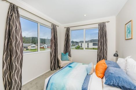 Photo of property in 2 Will Street, Huapai, Kumeu, 0810