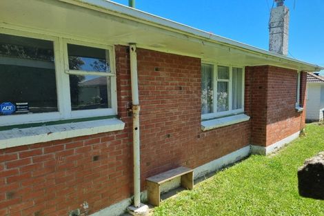 Photo of property in 3 Aberfeldy Street, Cannons Creek, Porirua, 5024