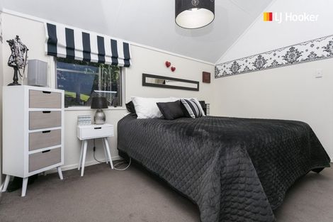 Photo of property in 24 Larkins Street, Helensburgh, Dunedin, 9010