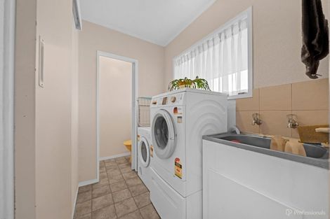 Photo of property in 6 Mahon Place, Papatoetoe, Auckland, 2025
