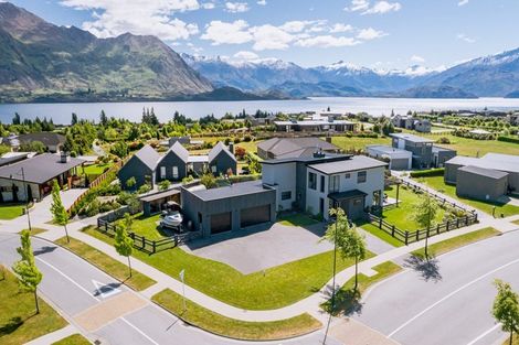 Photo of property in 41 Infinity Drive, Wanaka, 9305