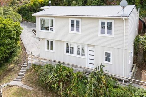 Photo of property in 27 Hathaway Avenue, Karori, Wellington, 6012