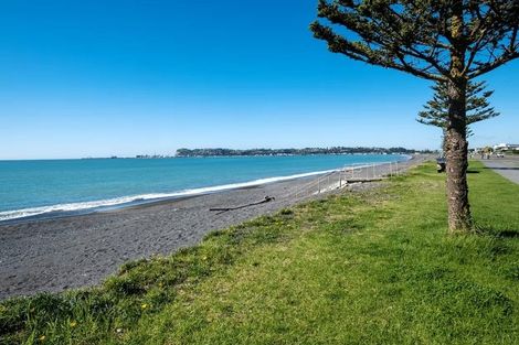 Photo of property in 71 The Esplanade, Westshore, Napier, 4110
