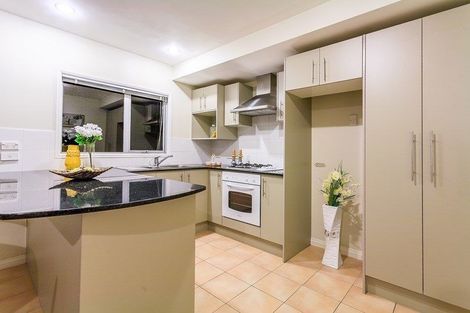 Photo of property in 19 East Coast Road, Milford, Auckland, 0620