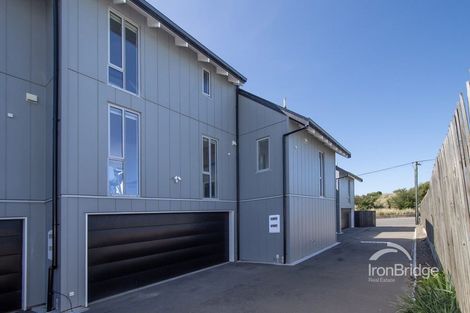 Photo of property in 4/246 Marine Parade, New Brighton, Christchurch, 8061