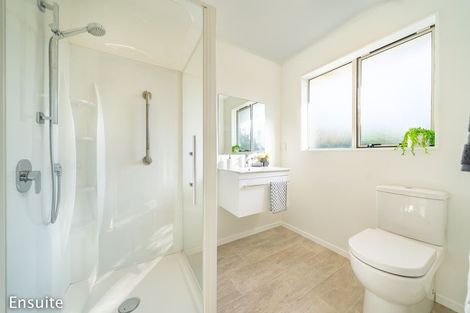 Photo of property in 7 Mariners Way, Whitby, Porirua, 5024