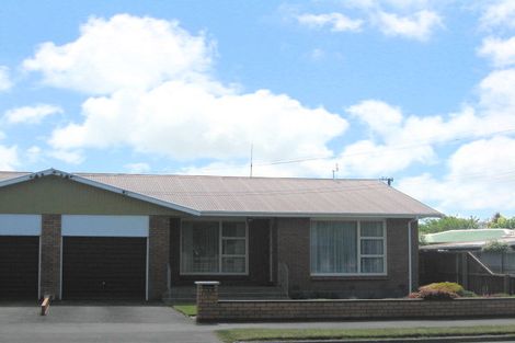 Photo of property in 1/242a Sawyers Arms Road, Bishopdale, Christchurch, 8053