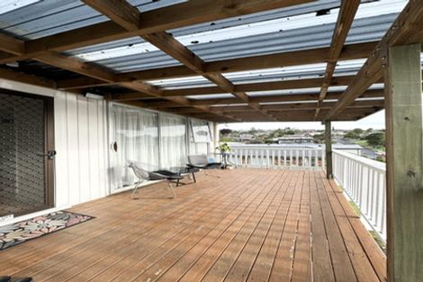 Photo of property in 2 Agincourt Street, Glenfield, Auckland, 0629