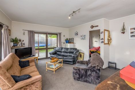 Photo of property in 34 Manuka Street, Otaki Beach, Otaki, 5512
