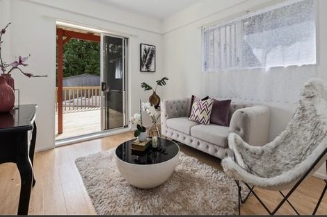 Photo of property in 16 Colin Wild Place, Glenfield, Auckland, 0629