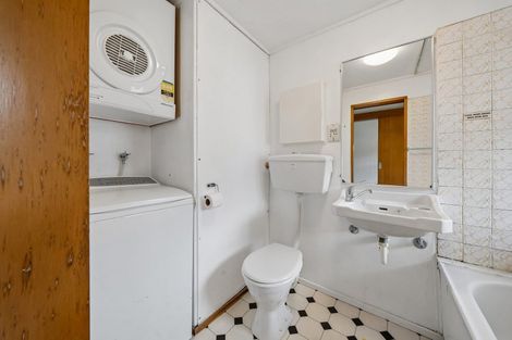 Photo of property in Melksham Towers, 702/131 Brougham Street, Mount Victoria, Wellington, 6011