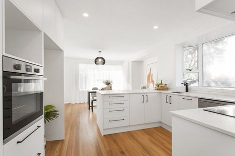 Photo of property in 14 Ron Place, Bishopdale, Christchurch, 8051