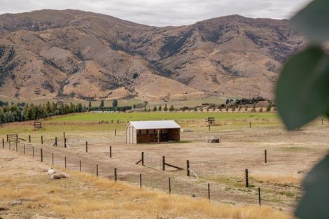 Photo of property in 68 Pukerangi Drive, Queensberry, Cromwell, 9383