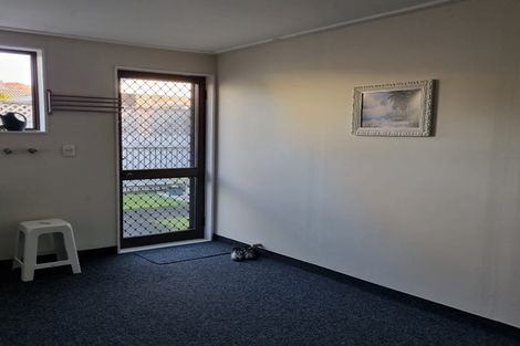 Photo of property in 3 Nursery Place, Westown, New Plymouth, 4310