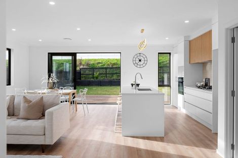 Photo of property in 39 Overton Street, Rototuna North, 3210