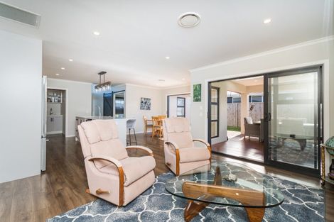 Photo of property in 136 Pharazyn Street, Maewa, Feilding, 4702