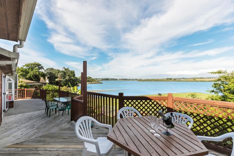 Photo of property in 19 Hazards Road, Weymouth, Auckland, 2103