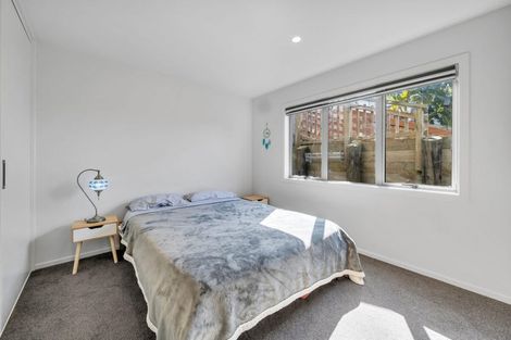 Photo of property in 6 Mara Waina Place, Swanson, Auckland, 0614