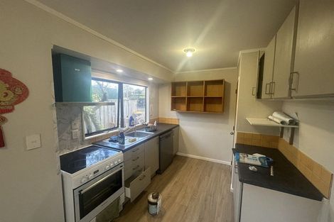 Photo of property in 6/26 Queen Mary Avenue, New Lynn, Auckland, 0600