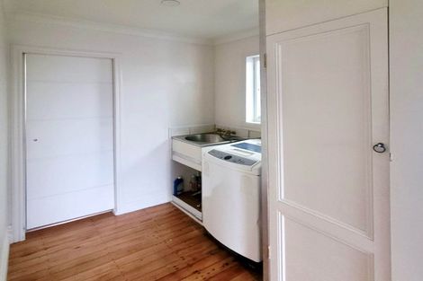 Photo of property in 1/110 Lynwood Road, New Lynn, Auckland, 0600