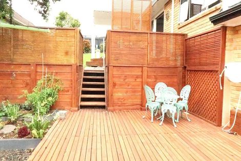 Photo of property in 3 Grovenor Drive, Orewa, 0931