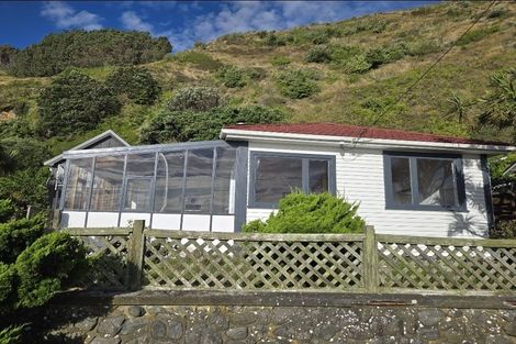 Photo of property in 47 Moa Point Road, Moa Point, Wellington, 6022