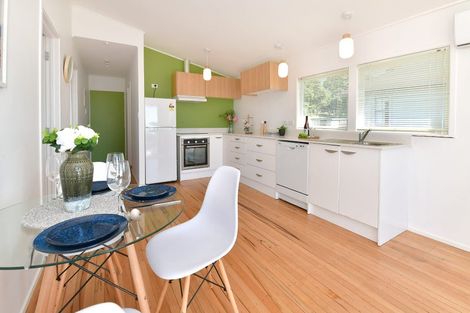 Photo of property in 21 Shine Road, South Head, Helensville, 0874