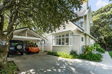 Photo of property in 47 Wallace Place, Westown, New Plymouth, 4310