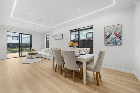 Photo of property in 39 Park Green Avenue, Rosehill, Papakura, 2113