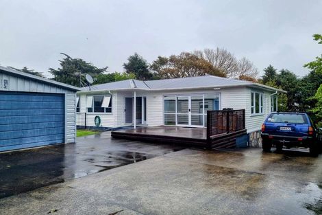 Photo of property in 136a Seaview Road, Westown, New Plymouth, 4310