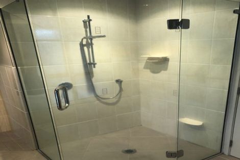 Photo of property in 21e Ruakiwi Road, Hamilton Lake, Hamilton, 3204