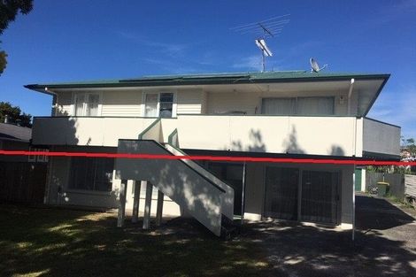 Photo of property in 8 Lynden Avenue, Hillcrest, Auckland, 0627