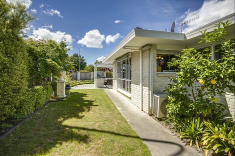 Photo of property in 2 Fern Grove, Taradale, Napier, 4112