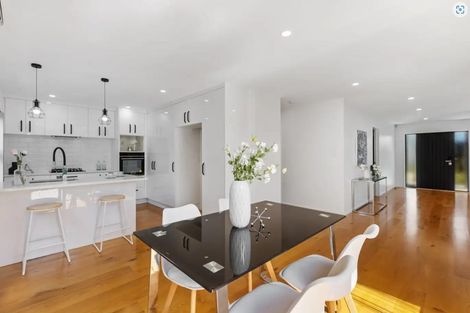 Photo of property in 19a Muir Avenue, Mangere Bridge, Auckland, 2022