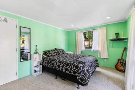 Photo of property in 25 Waiora Road, Stanmore Bay, Whangaparaoa, 0932