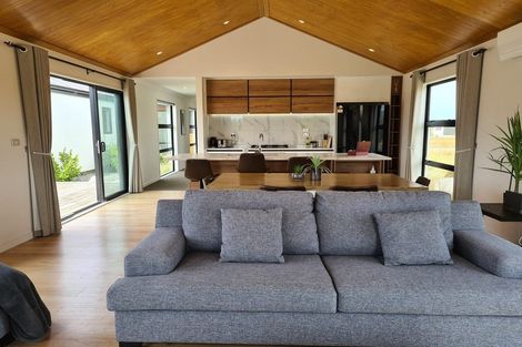 Photo of property in 15 Rodman Lane, Lake Tekapo, 7999