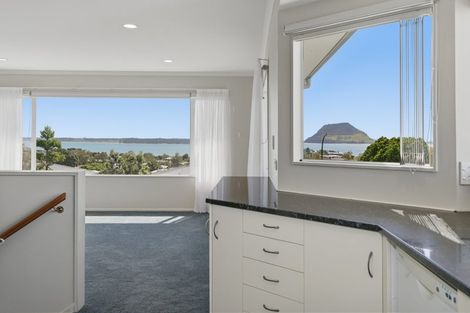 Photo of property in 24 Tirinui Crest Road, Otumoetai, Tauranga, 3110