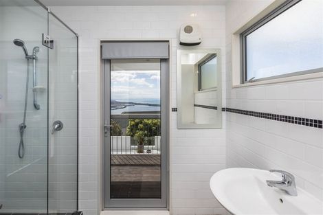 Photo of property in 8 Kaikoura View, Mount Pleasant, Christchurch, 8081