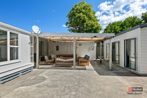 Photo of property in 56 Roretana Drive, Athenree, Katikati, 3177