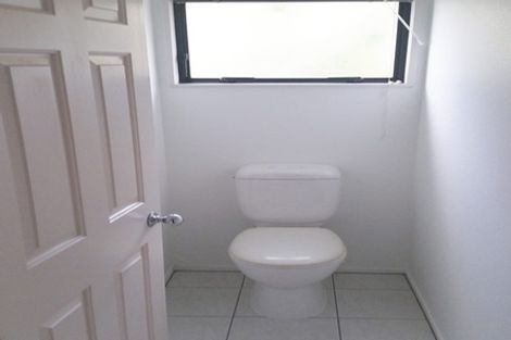 Photo of property in 2/25 Walter Street, Hauraki, Auckland, 0622