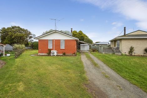 Photo of property in 14 Argyle Street, Kew, Invercargill, 9812