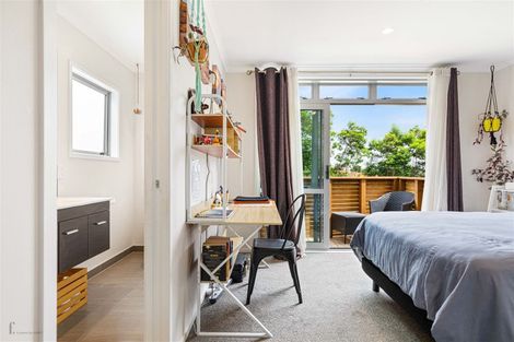 Photo of property in 20 Teal Way, Hobsonville, Auckland, 0616